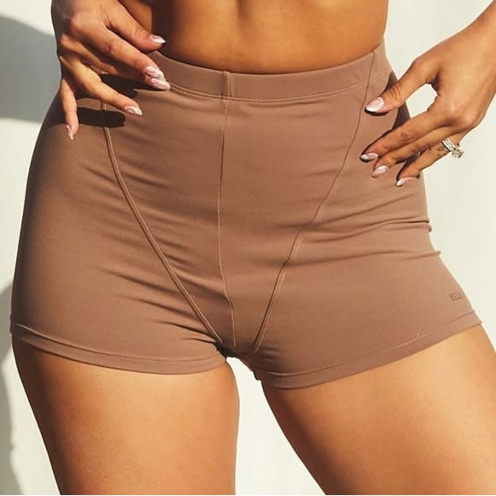 Elle Reve Harmony Boy Shorts - NWT - Size L